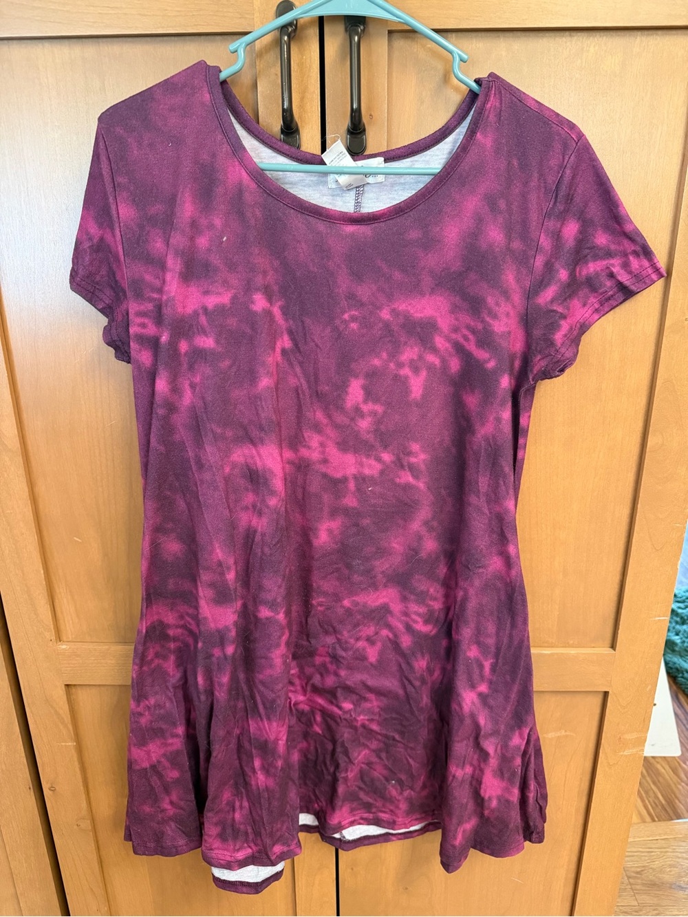 just be Plum and Pink Tie-Dye Short Sleeve Top